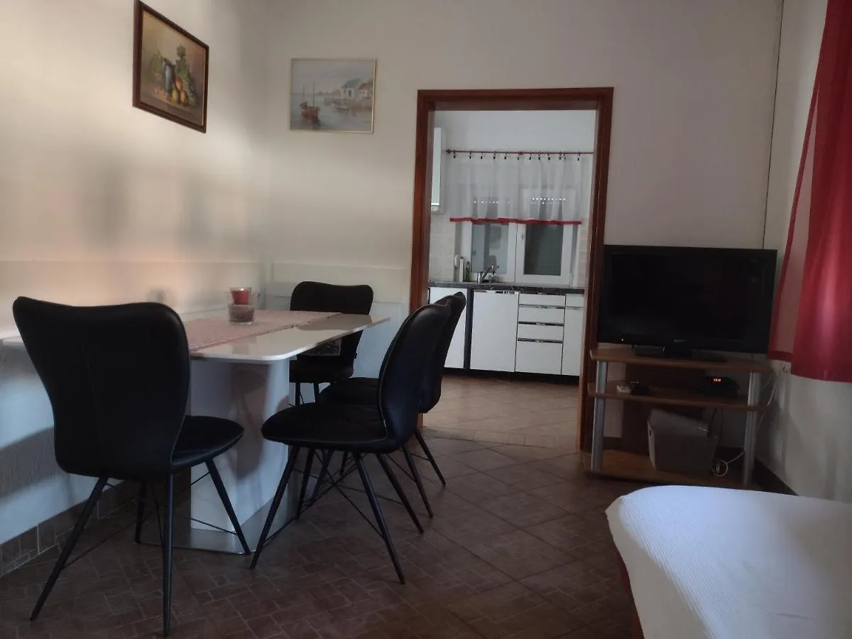 Apartment Marsa Medulin