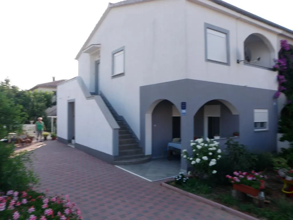 Apartment Marsa location